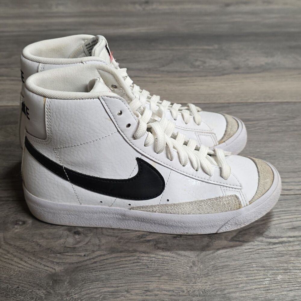 Nike Youth Blazer Mid 77 GS Sneakers Size 4Y White Black DA4086-100 Shoes High